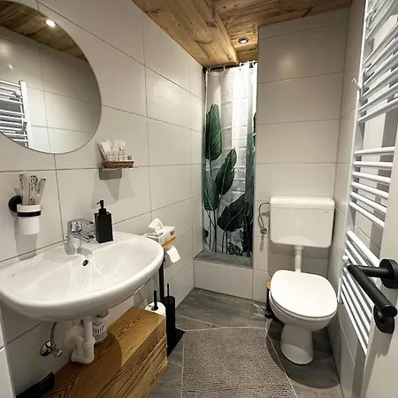 Holiday home Alpenglueck